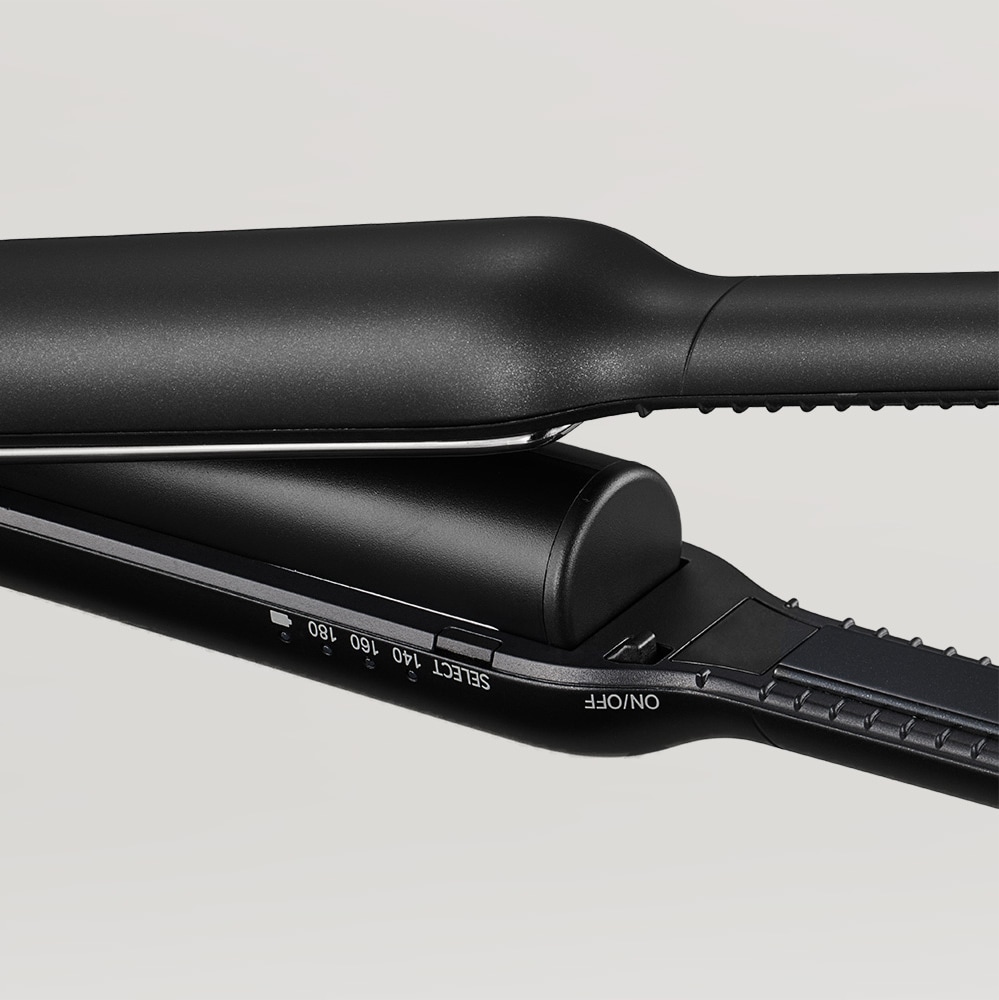 1回の充電で7回使える大容量バッテリー搭載