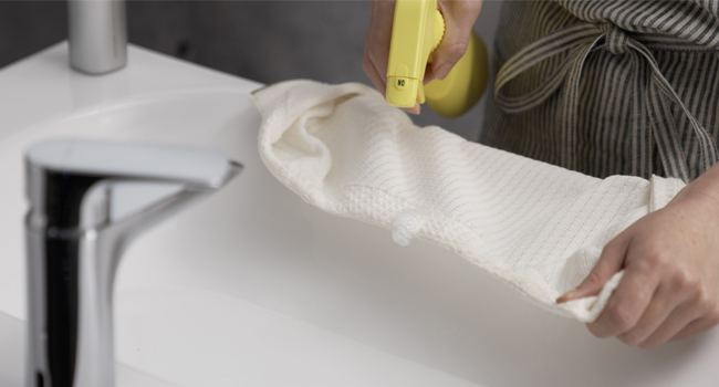 漂白剤の併用で、黄ばみの洗浄に対応