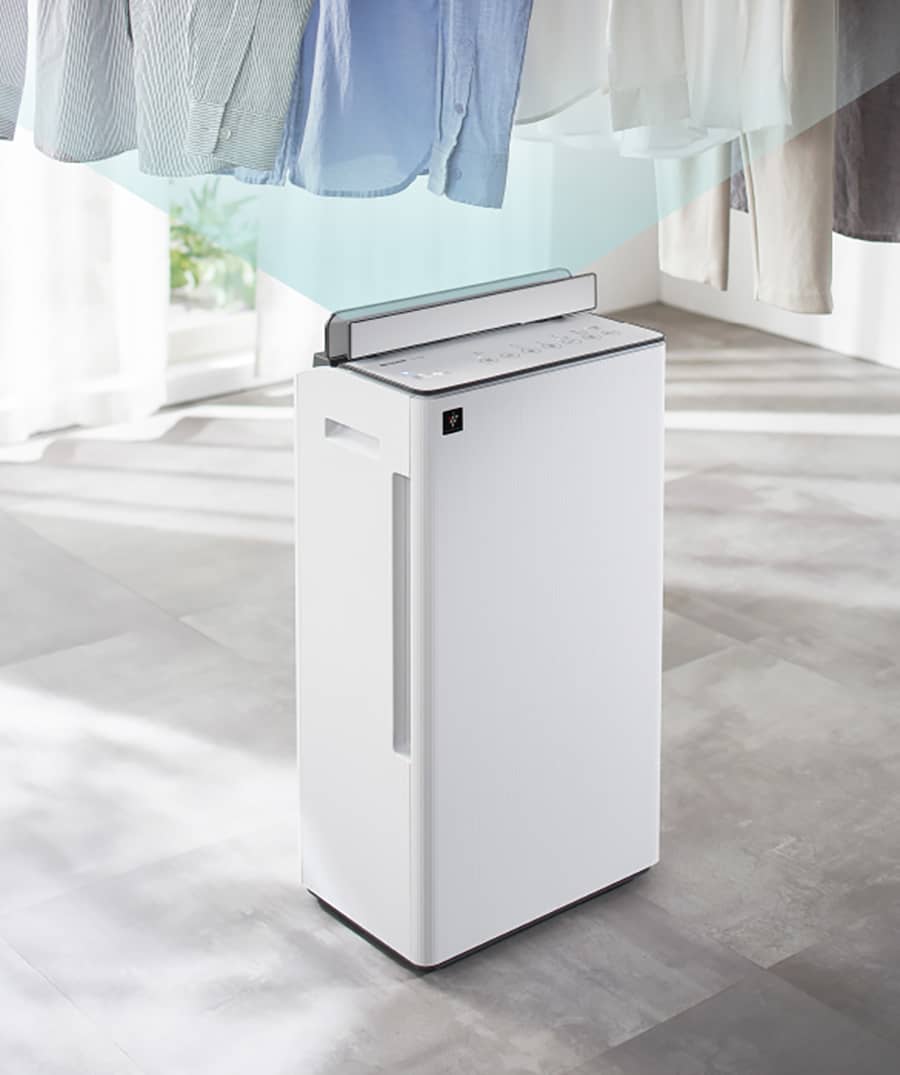 ワイドに衣類を真上干しするイメージ画像