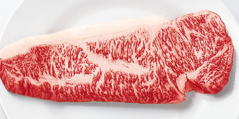 おいそぎ冷凍＋新鮮冷凍（解凍後）の肉の写真
